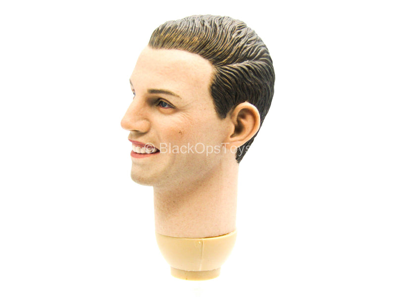 Load image into Gallery viewer, WWII - Luftwaffe Fighter Ace - Male Head Sculpt
