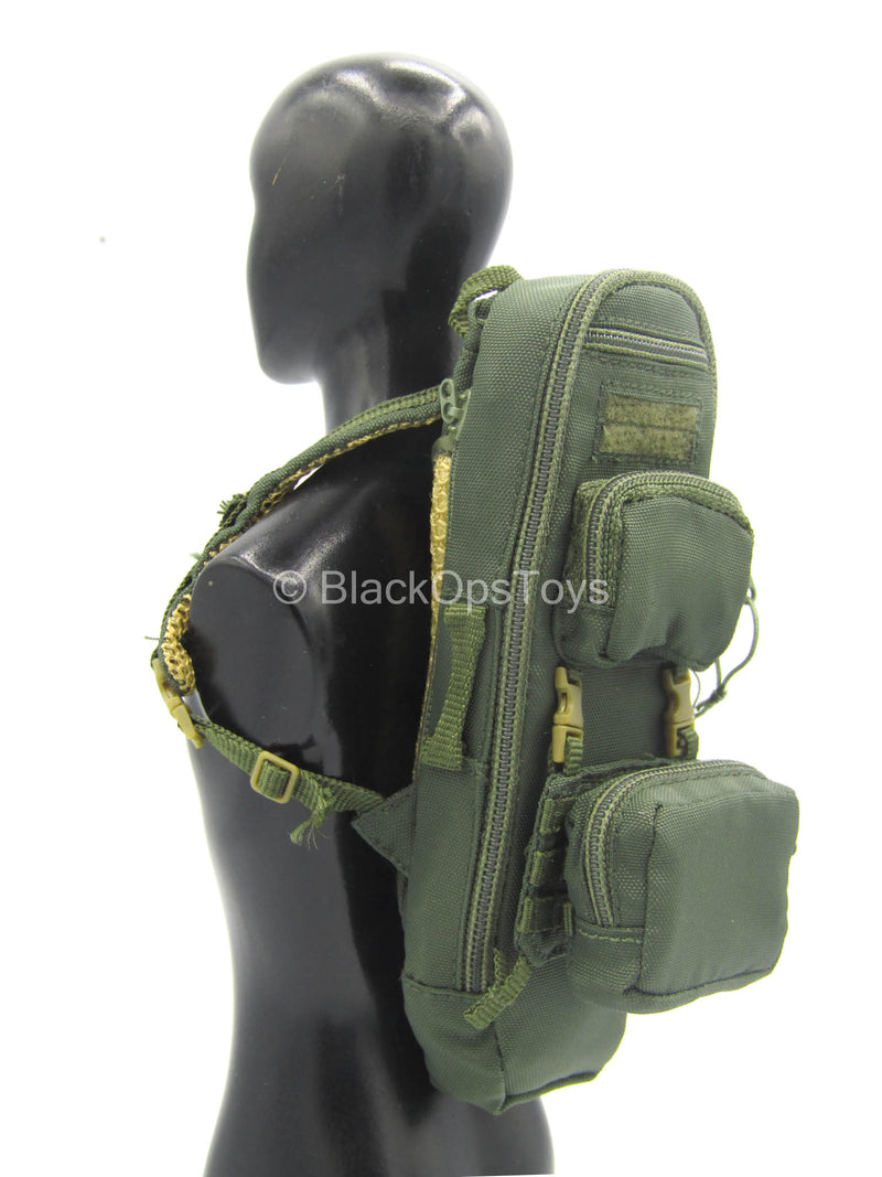 Load image into Gallery viewer, Flecktarn Soldier Kerr - Green Backpack
