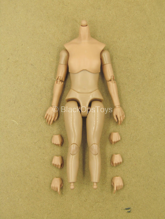 1/12 - Terminator Dark Fate - Sarah Connor - Female Body w/Hands