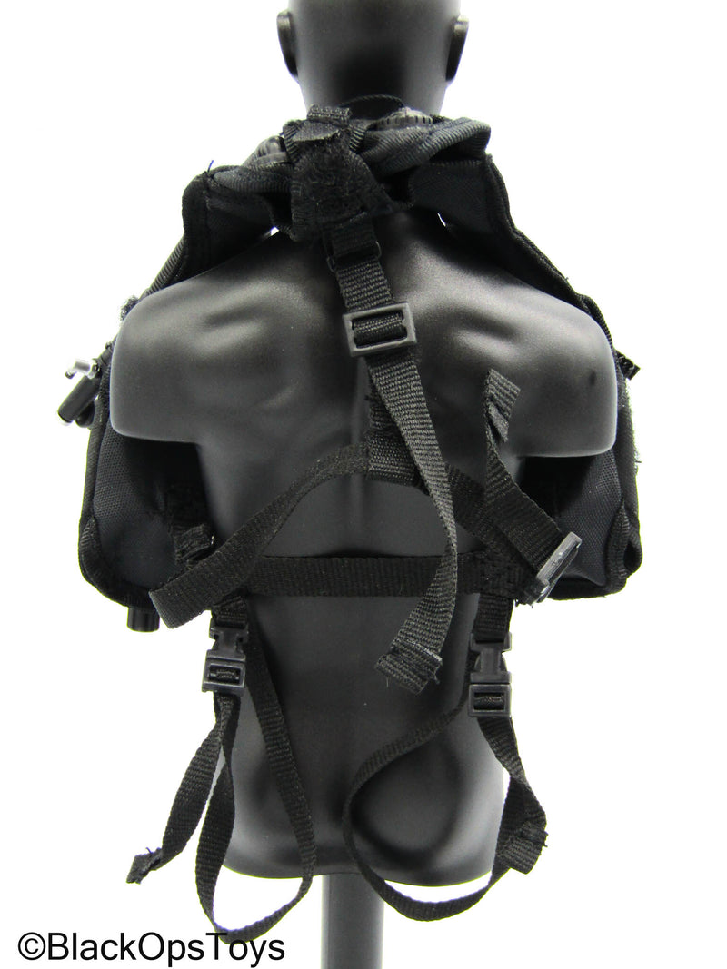 Load image into Gallery viewer, Hot Toys - Black Underwater Life Vest w/Oxygen Tank
