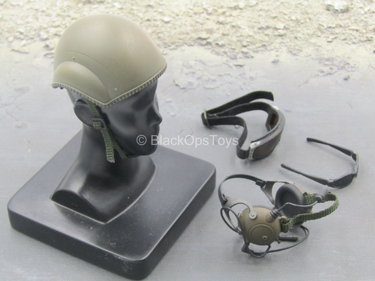 British Tank Army - Helmet w/Goggles & Headphones