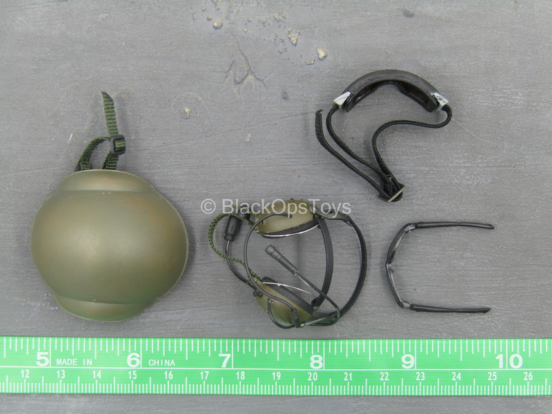 Load image into Gallery viewer, British Tank Army - Helmet w/Goggles &amp; Headphones
