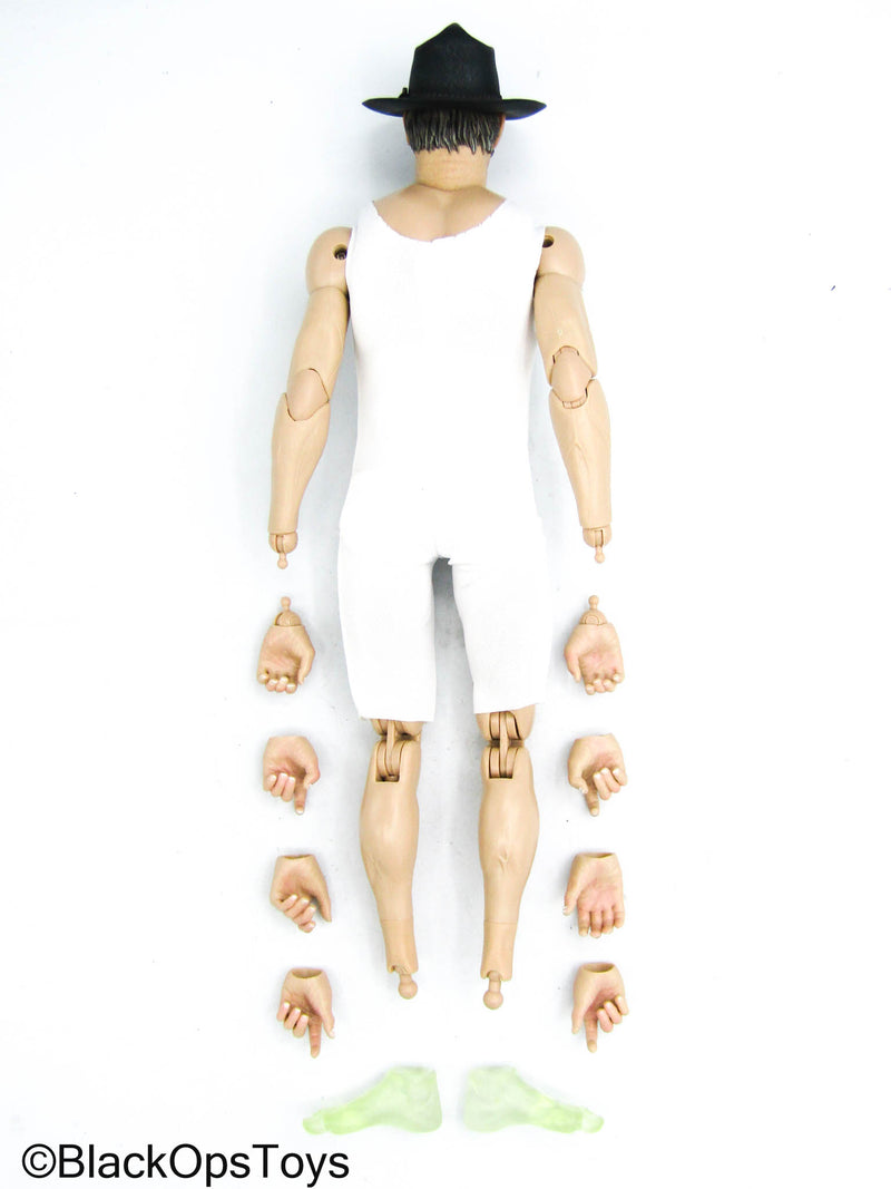 Load image into Gallery viewer, John Wayne - Male Body w/Head Sculpt, Detailed Hands, &amp; Stand
