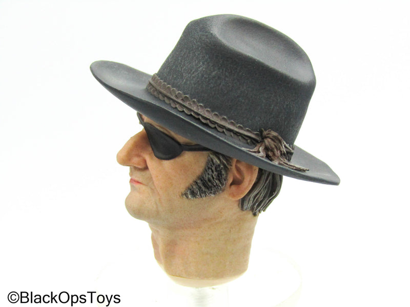 Load image into Gallery viewer, John Wayne - Male Body w/Head Sculpt, Detailed Hands, &amp; Stand
