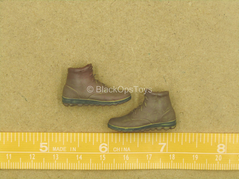 Load image into Gallery viewer, 1/12 - Terminator Dark Fate - T-800 - Brown Boots (Peg Type)
