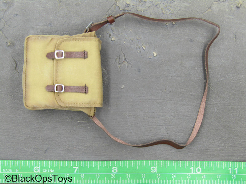 Load image into Gallery viewer, John Wayne - Tan Satchel w/Leather Like Strap
