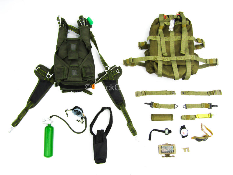 Load image into Gallery viewer, 31st MEU Free Fall Insertion - Parachute w/Bag &amp; Gear Set
