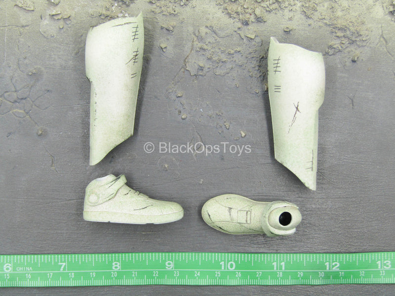 Load image into Gallery viewer, Star Wars - Captain Rex - Weathered Boots w/Shin Guards
