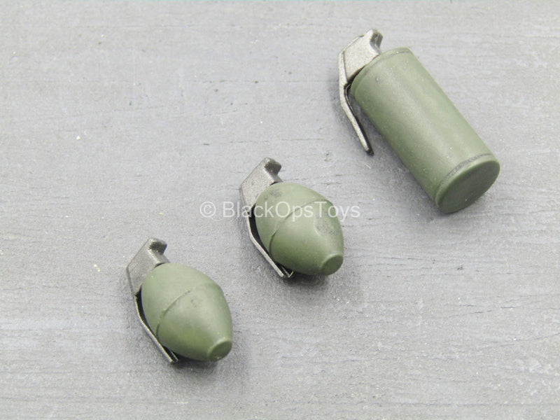 Load image into Gallery viewer, Platoon - Vietnam Elias - Grenade Set
