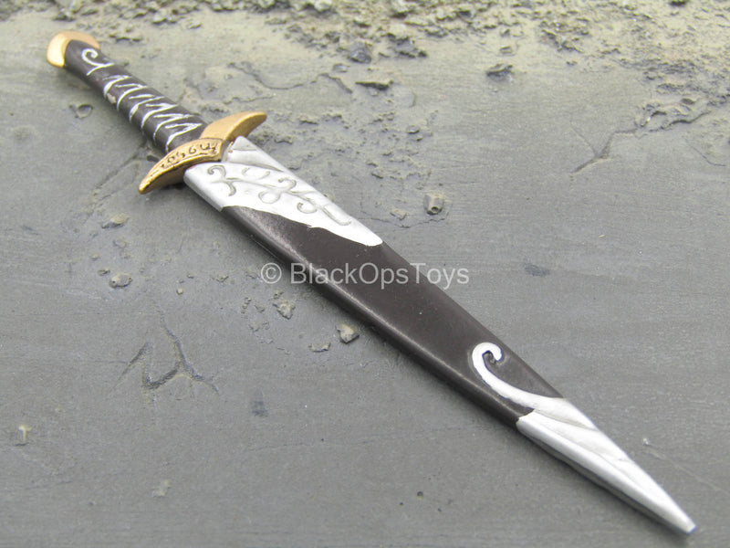 Load image into Gallery viewer, LOTR - Frodo Baggins - Metal Elven Knife Sting w/Black Sheath
