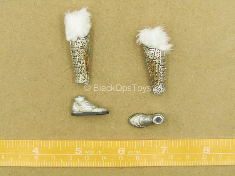 Load image into Gallery viewer, 1/12 - Tariah Silver Valkyrie - Silver Like Boots w/Greaves Set
