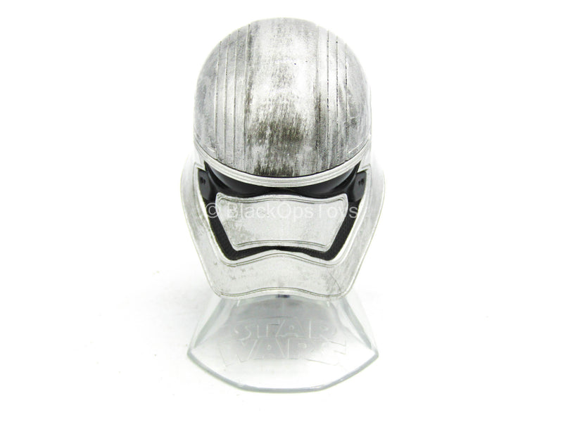 Load image into Gallery viewer, Star Wars - Metal Captain Phasma Helmet On Stand
