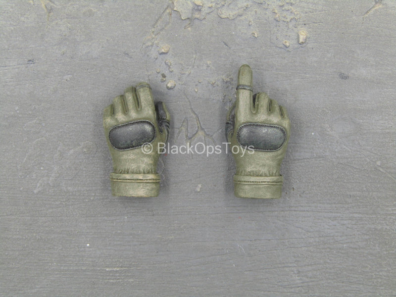 Load image into Gallery viewer, Navy Seal VBSS - OD Green Right Trigger Gloved Hand Set Type 2
