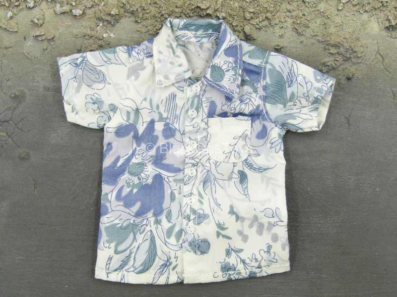 Load image into Gallery viewer, 80&#39;s Tropical Shirt w/Tan Shorts &amp; Brown Leather Like Sandals

