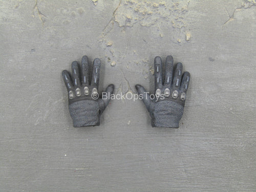 GI JOE - Snake Eyes - Black Gloved Hand Set (x2)
