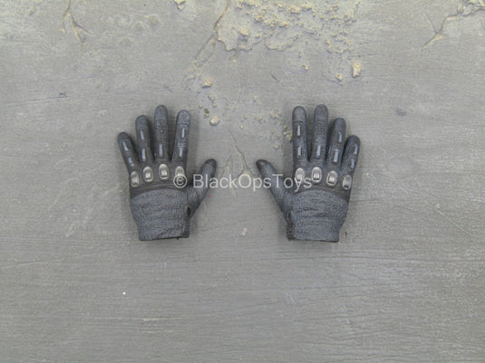 GI JOE - Snake Eyes - Black Gloved Hand Set (x2)