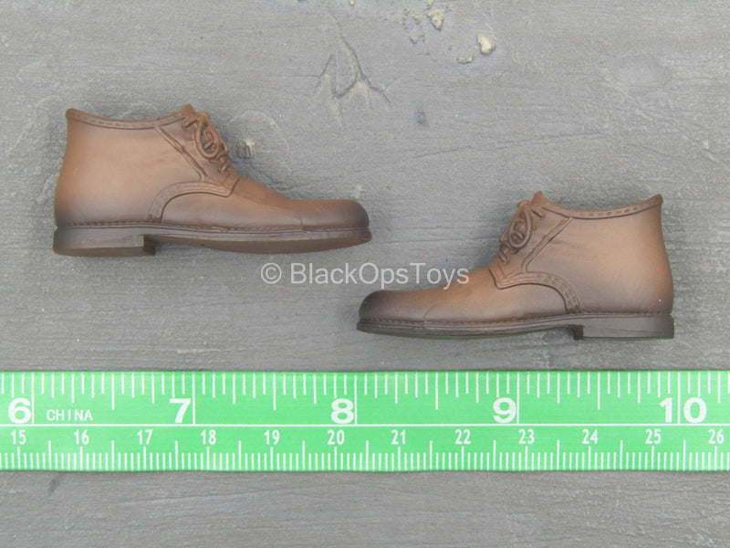 Load image into Gallery viewer, Tank &amp; Jean Set - Brown Shoes (Peg Type)
