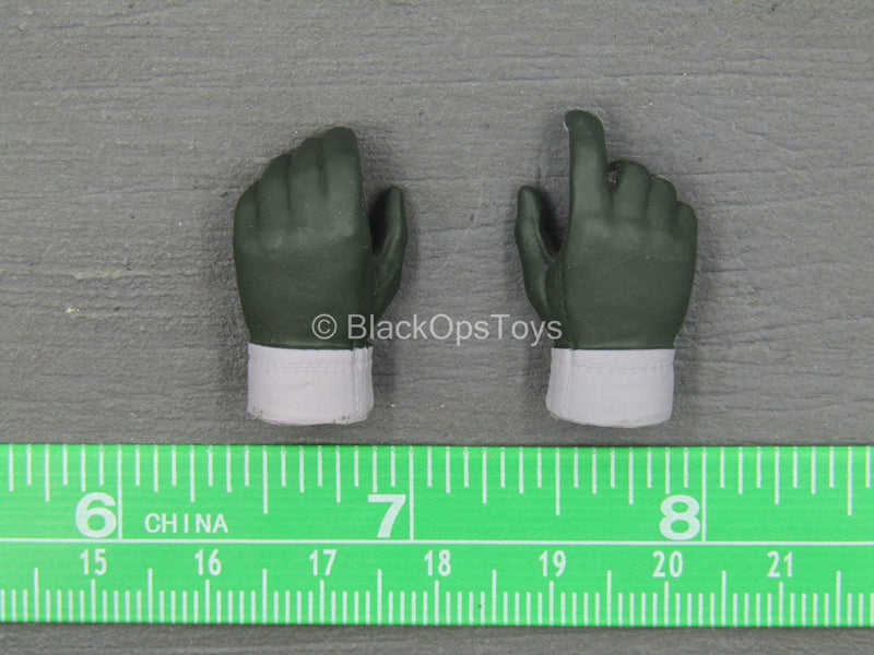 Load image into Gallery viewer, WWII - Big Mama - Tanya - Dark Green &amp; Grey Gloved Hand Set
