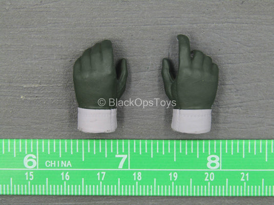 WWII - Big Mama - Tanya - Dark Green & Grey Gloved Hand Set
