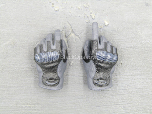 Phantom Modern Version - Black & Grey Right Triggered Gloved Hand Set