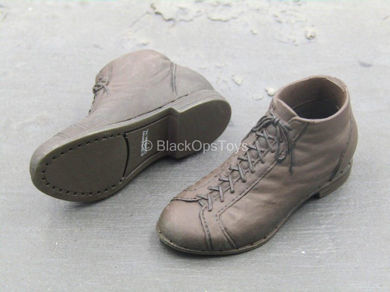 Load image into Gallery viewer, The Expendables 2 - Barney Ross - Brown Shoes (Peg Type)

