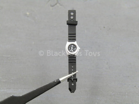 GEAR - Black & Silver Wrist Watch w/Black Clasp