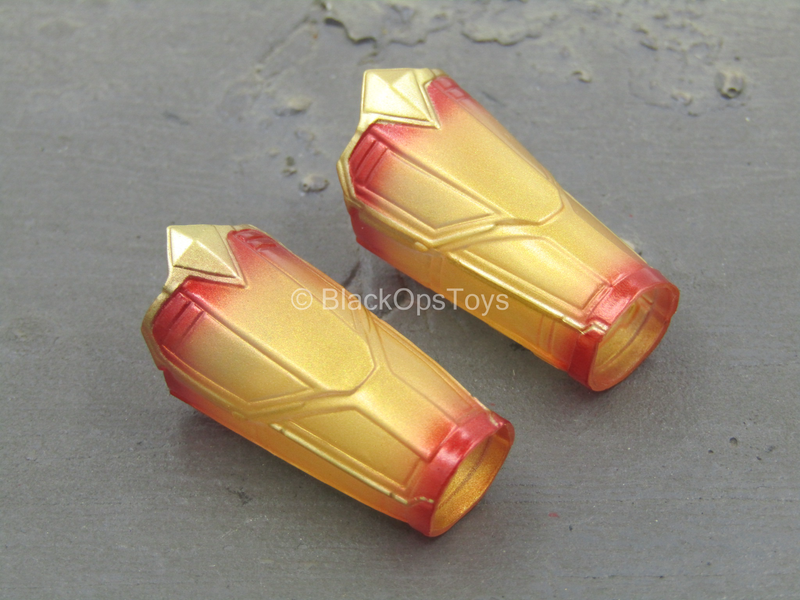 Load image into Gallery viewer, Captain Marvel - Red &amp; Gold Like Gauntlets (Type 2)
