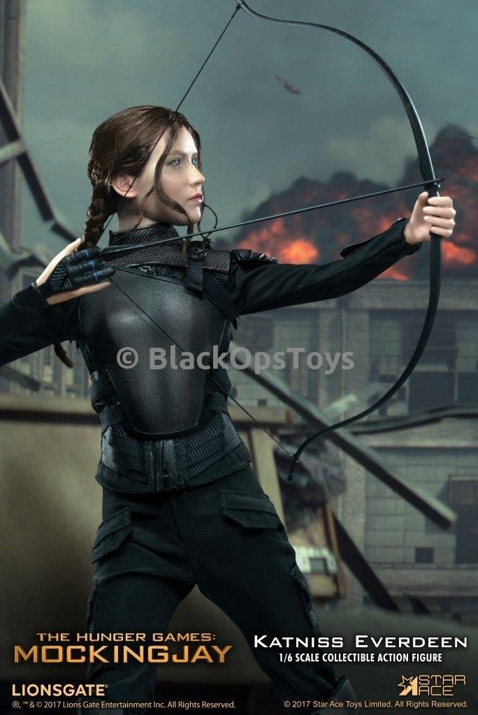 Load image into Gallery viewer, Hunger Games Katniss Everdeen Female Black Combat Jacket
