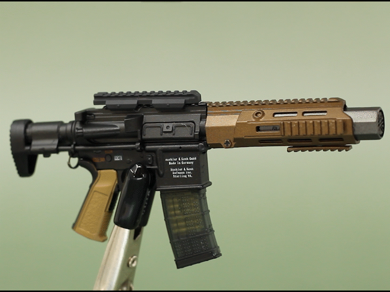 Load image into Gallery viewer, 1/6 - Custom 3D - Magnetic Leo D-EVO w/Custom Color Lens
