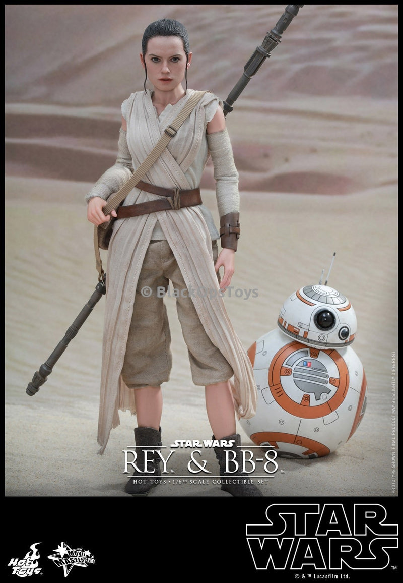 Load image into Gallery viewer, Star Wars The Force Awakens 1/6th scale Rey and BB-8 Staff
