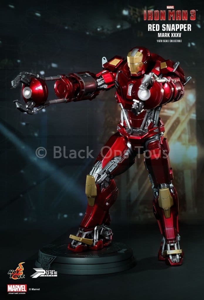 Load image into Gallery viewer, Iron Man 3 - Mark XXXV Red Snapper - MINT IN BOX
