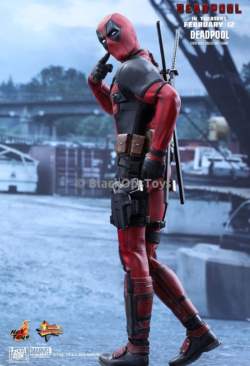 Load image into Gallery viewer, Deadpool Collectible Figure Gloved Pointing Hands x2
