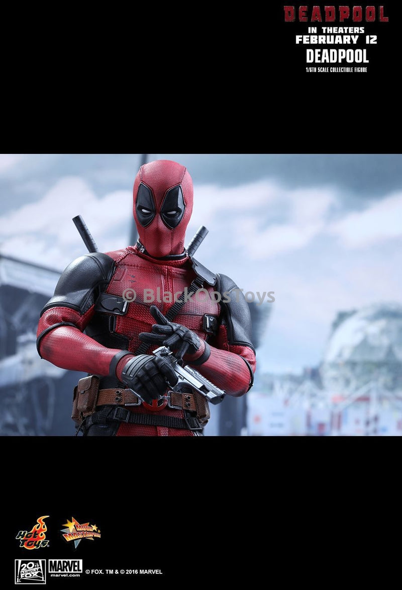 Load image into Gallery viewer, Deadpool Collectible Figure Gloved Pointing Hands x2
