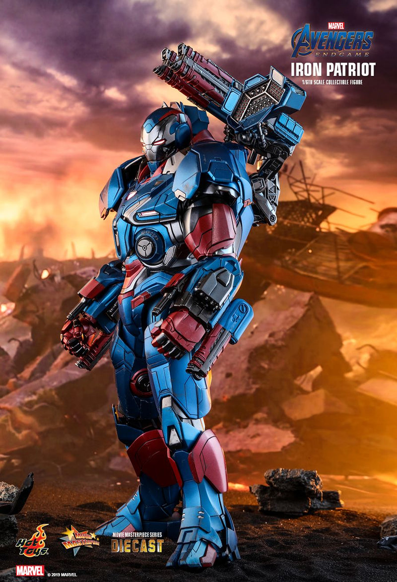 Load image into Gallery viewer, Avengers: Endgame - Rocket Raccoon &amp; Iron Patriot Combo - MINT IN BOX
