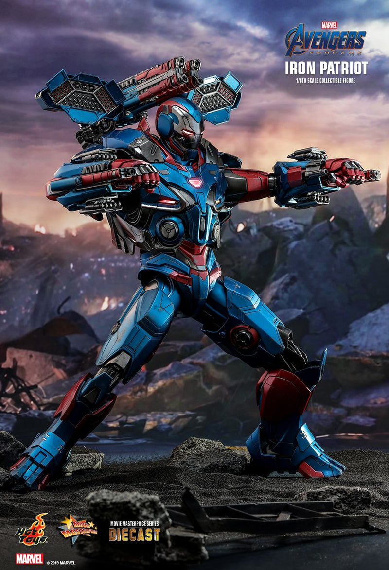 Load image into Gallery viewer, Avengers: Endgame - Rocket Raccoon &amp; Iron Patriot Combo - MINT IN BOX
