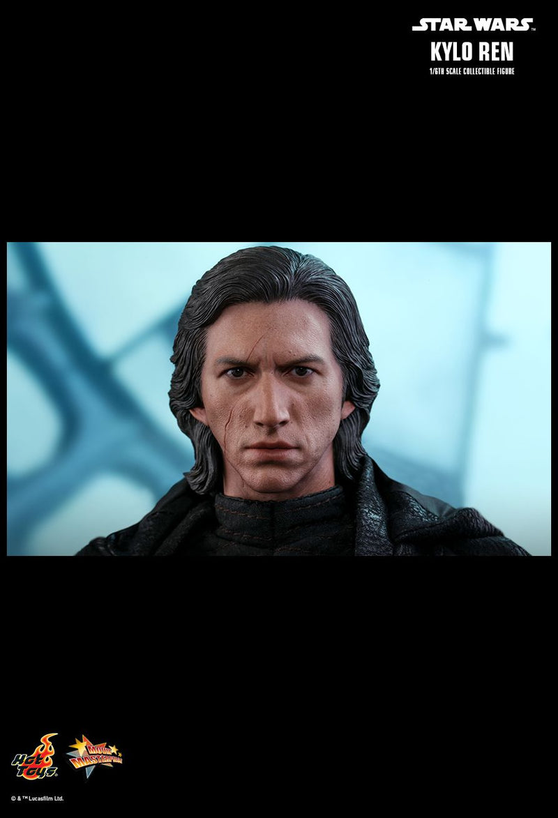 Load image into Gallery viewer, Star Wars - The Rise of Skywalker - Kylo Ren - MINT IN BOX
