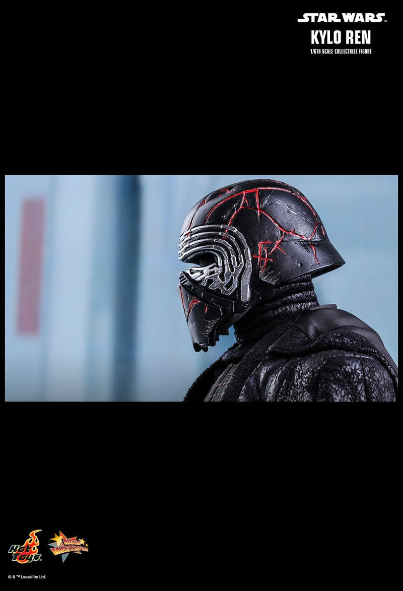 Load image into Gallery viewer, Star Wars - The Rise of Skywalker - Kylo Ren - MINT IN BOX
