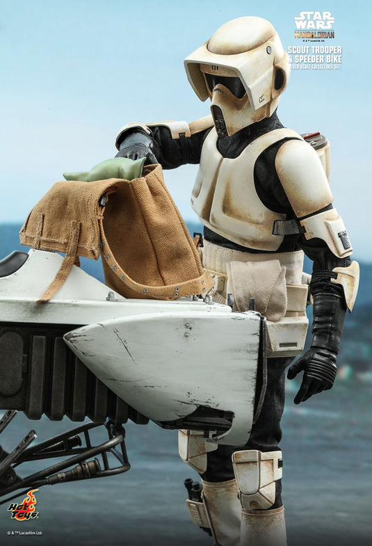 1 6 scale bike helmet The Mandalorian - Scout Trooper & Speeder Bike