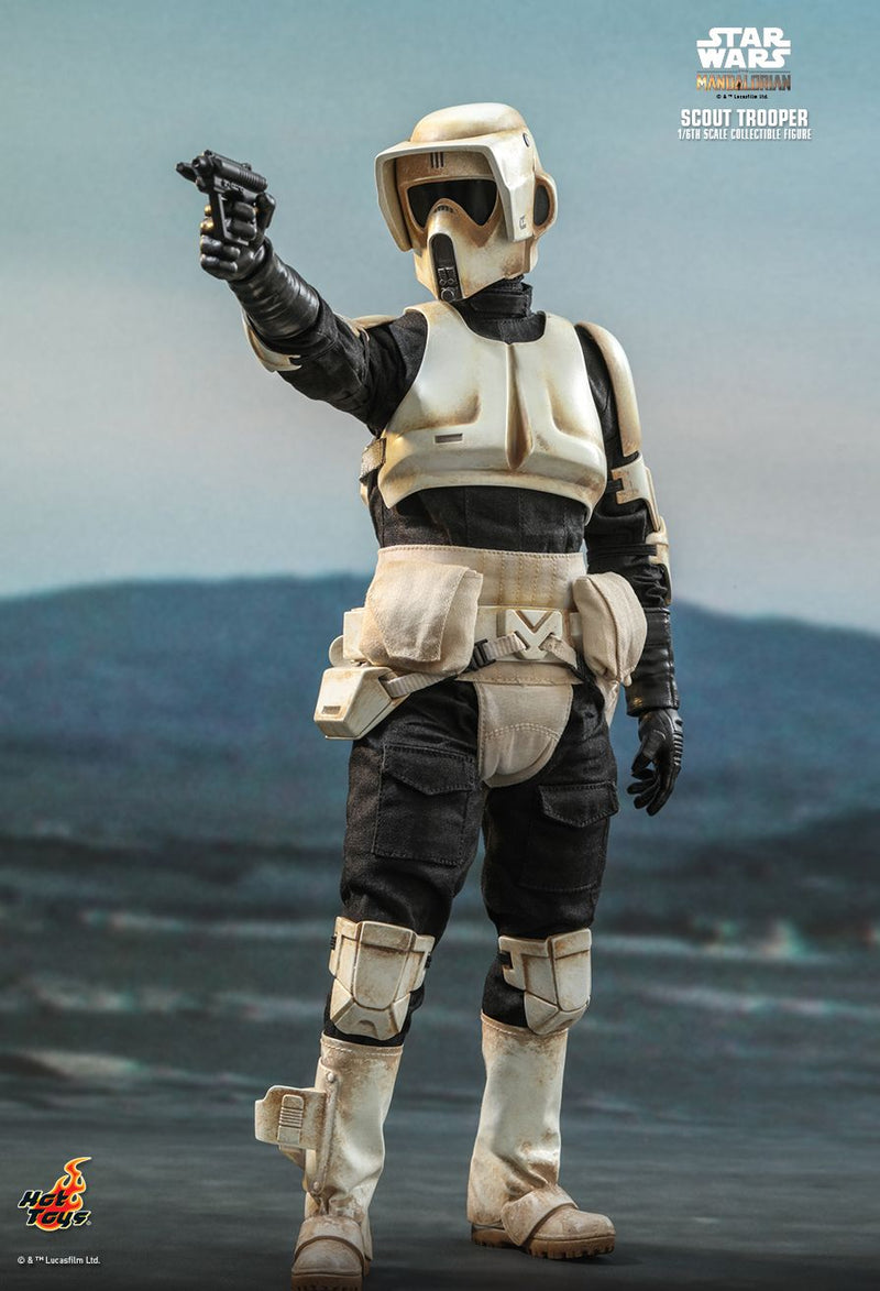 Load image into Gallery viewer, The Mandalorian - Scout Trooper - Weathered Helmeted Head Sculpt
