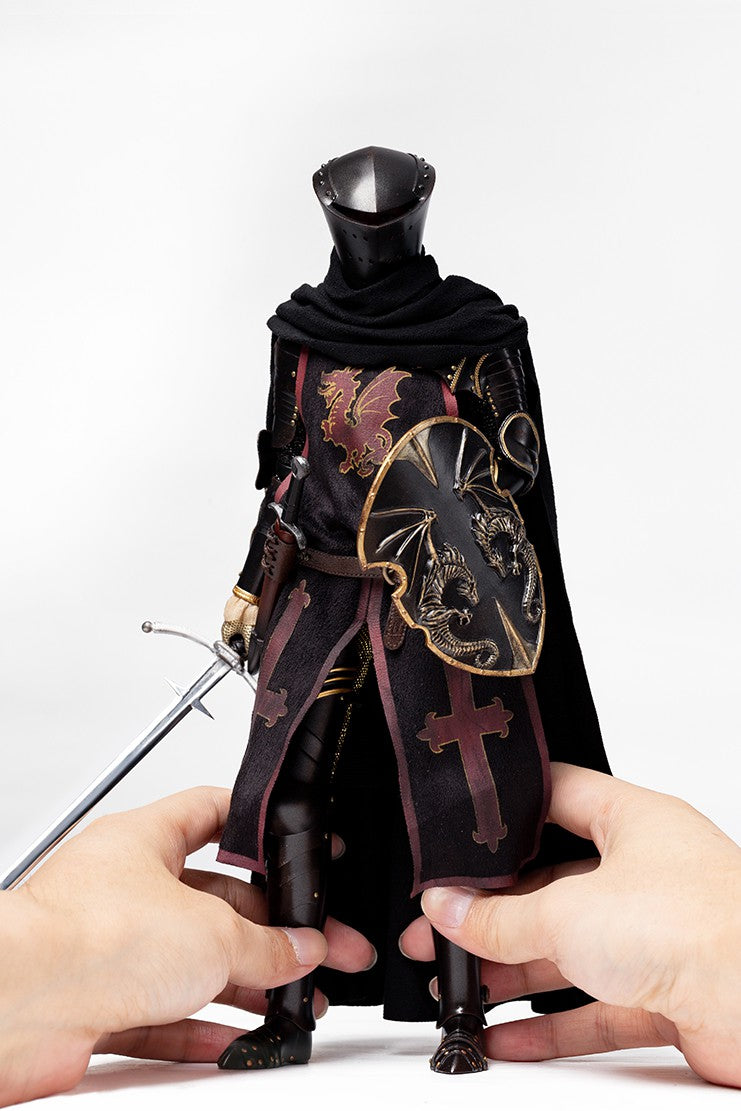 Load image into Gallery viewer, Dragon Knight - Black &amp; Gold Colored Metal Gauntlets
