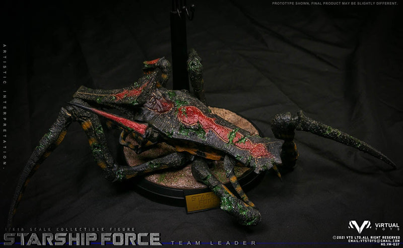 Load image into Gallery viewer, Starship Force Team Leader - Base Figure Stand w/Alien Figure
