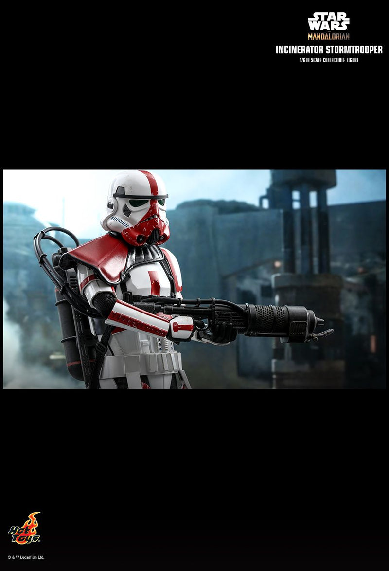 Load image into Gallery viewer, Star Wars - The Mandalorian - Incinerator Stormtrooper - MINT IN BOX
