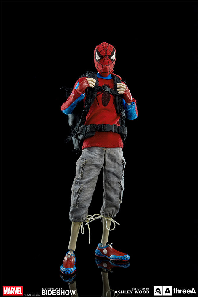Load image into Gallery viewer, Peter Parker &amp; Spider-Bot - MINT IN BOX
