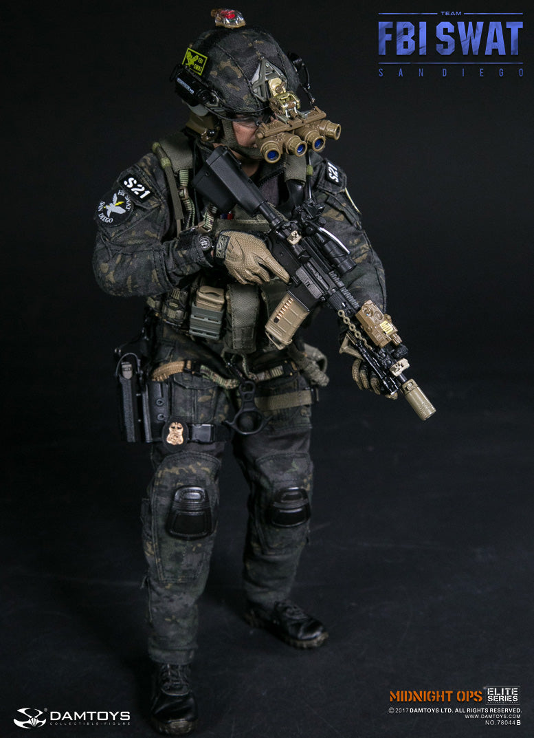 Load image into Gallery viewer, San Diego SWAT - Team B - Midnight Ops - MINT IN BOX
