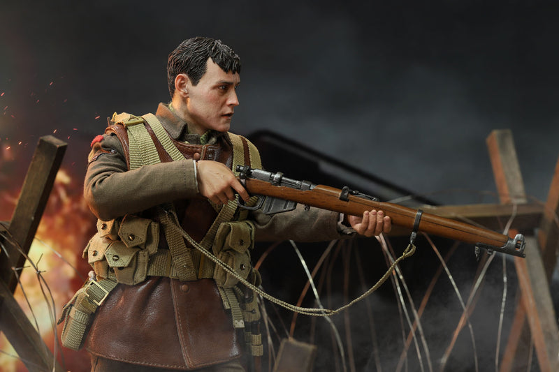 Load image into Gallery viewer, WWI - British - LCpl William w/Trench - MINT IN BOX (READ DESC)
