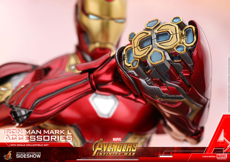 Load image into Gallery viewer, Diecast Iron Man Mark L w/Special Edition Accessory Set - MINT IN BOX

