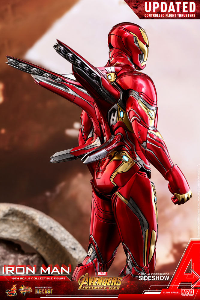 Load image into Gallery viewer, Diecast Iron Man Mark L w/Special Edition Accessory Set - MINT IN BOX
