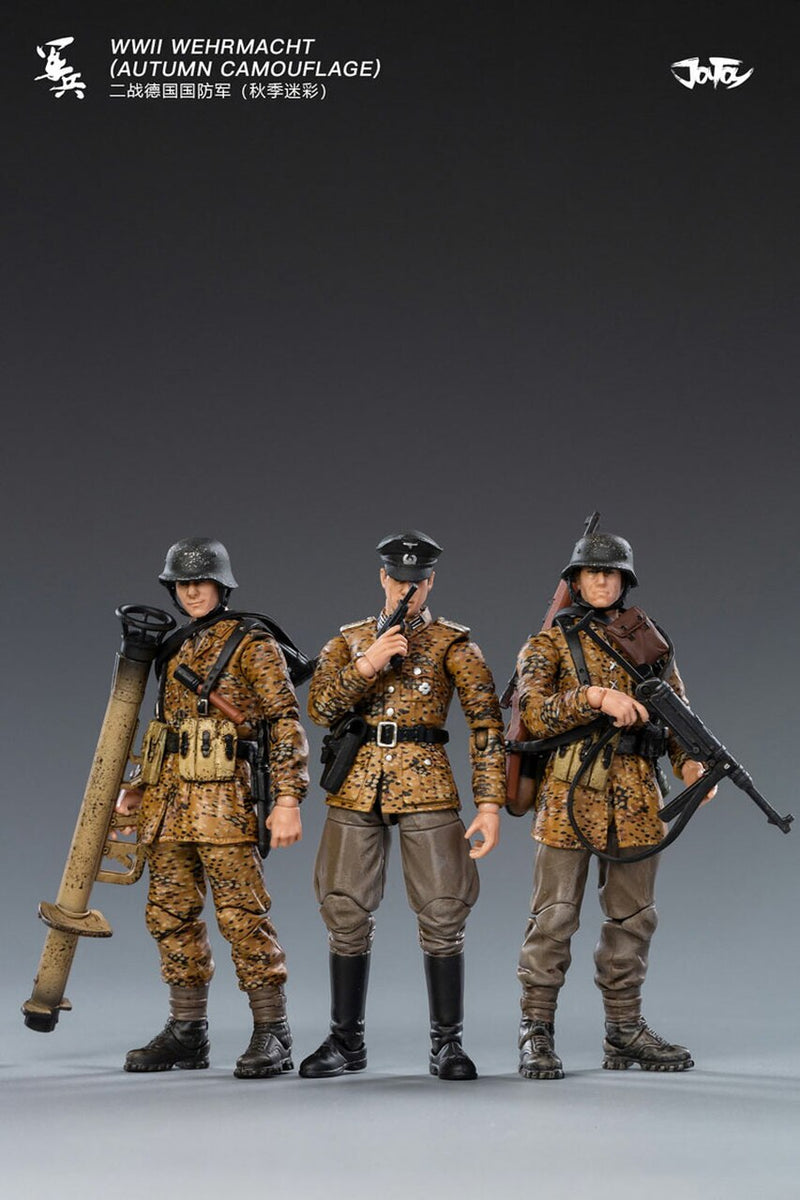 Load image into Gallery viewer, 1/18 - WWII - Wehrmacht Autumn Figure Type 2
