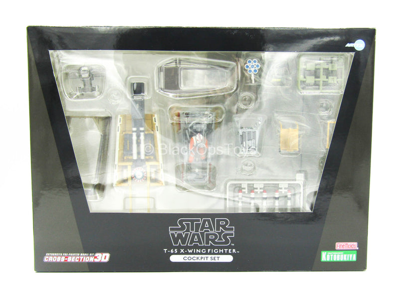 Load image into Gallery viewer, 1/35 - Star Wars - X-Wing 3D Cross Section Set - MINT IN BOX
