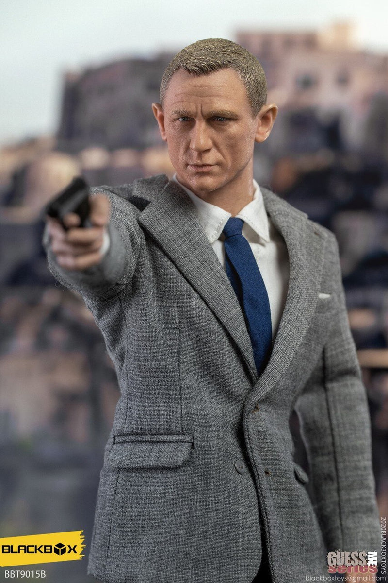 Load image into Gallery viewer, 700 - Some Time To Spy - Grey Version - Male Head Sculpt
